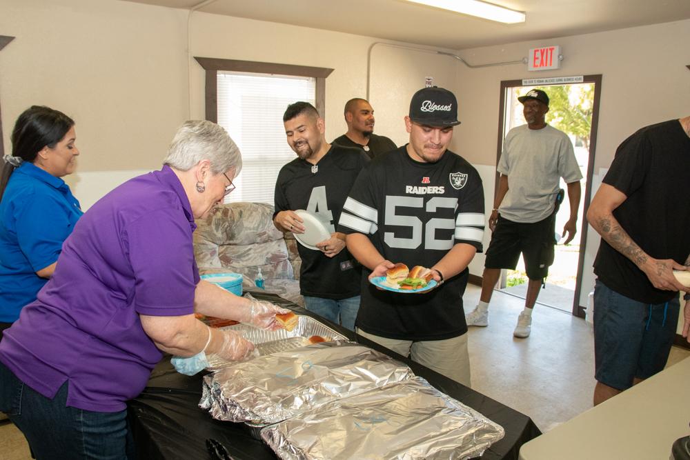 VRM residents get lunch